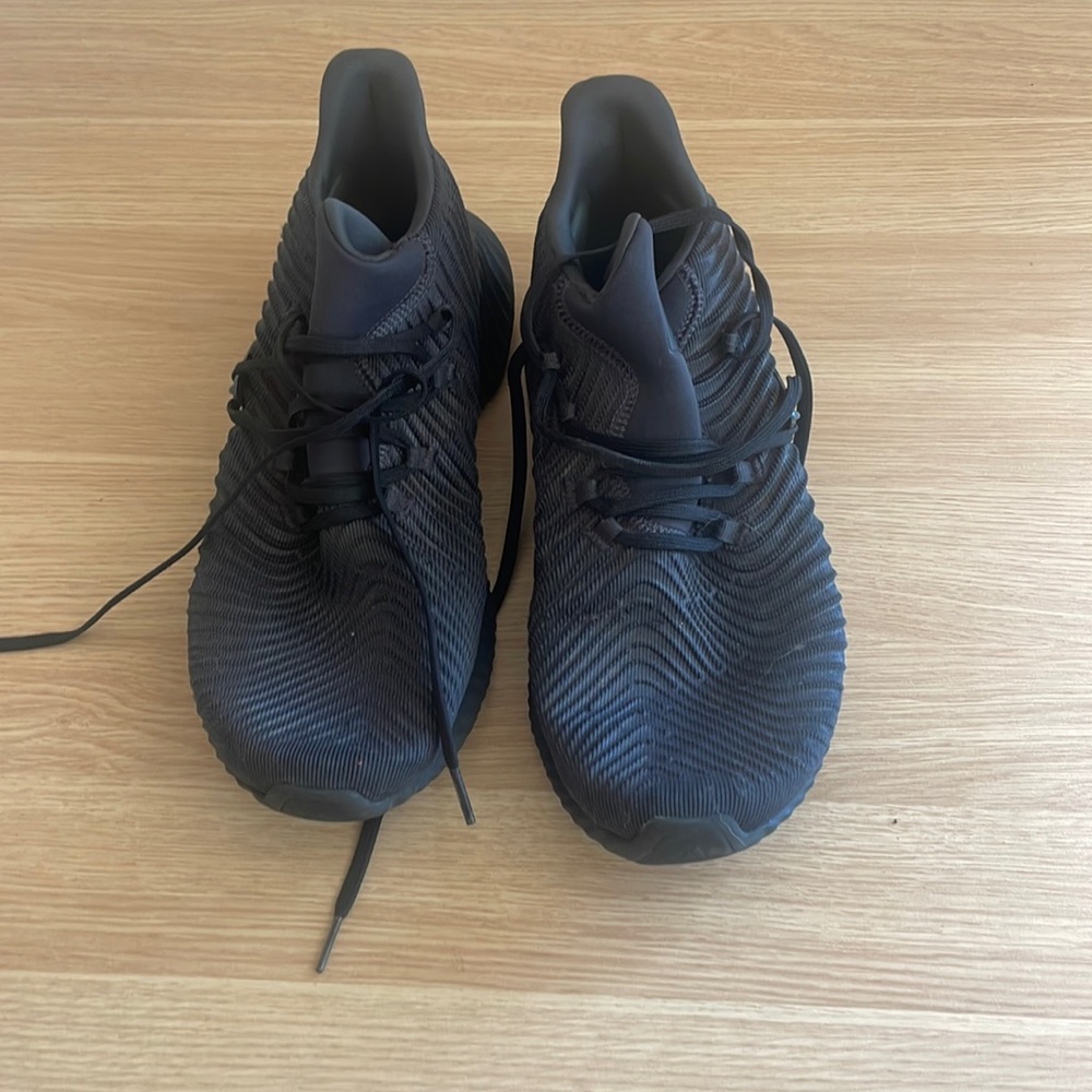 ADIDAS ALPHABOUNCE INSTINCT CARBON CORE BLACK